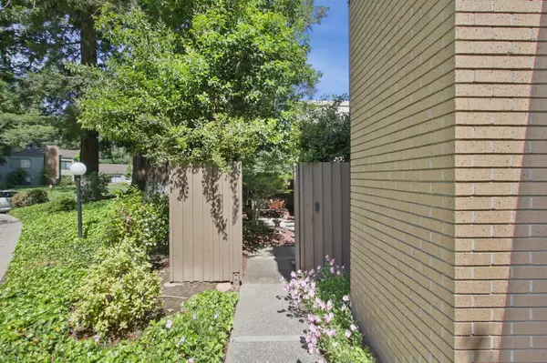 Sacramento, CA 95825,411 Dunbarton CIR