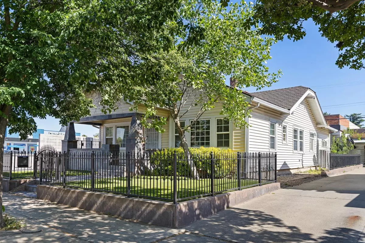 Stockton, CA 95204,220 W Walnut ST