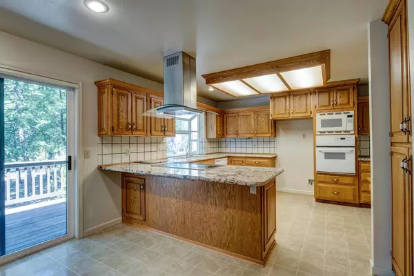 Mokelumne Hill, CA 95245,18500 Pine Tree WAY