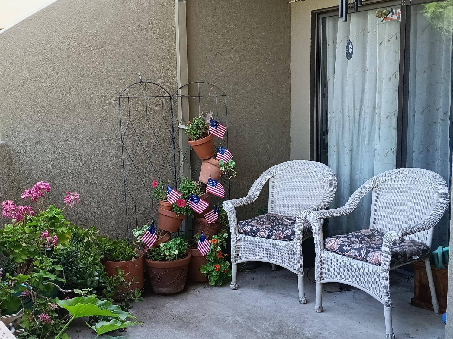 Sacramento, CA 95841,5226 Hemlock ST #49