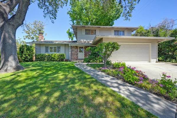 4934 Huntridge LN,  Fair Oaks,  CA 95628