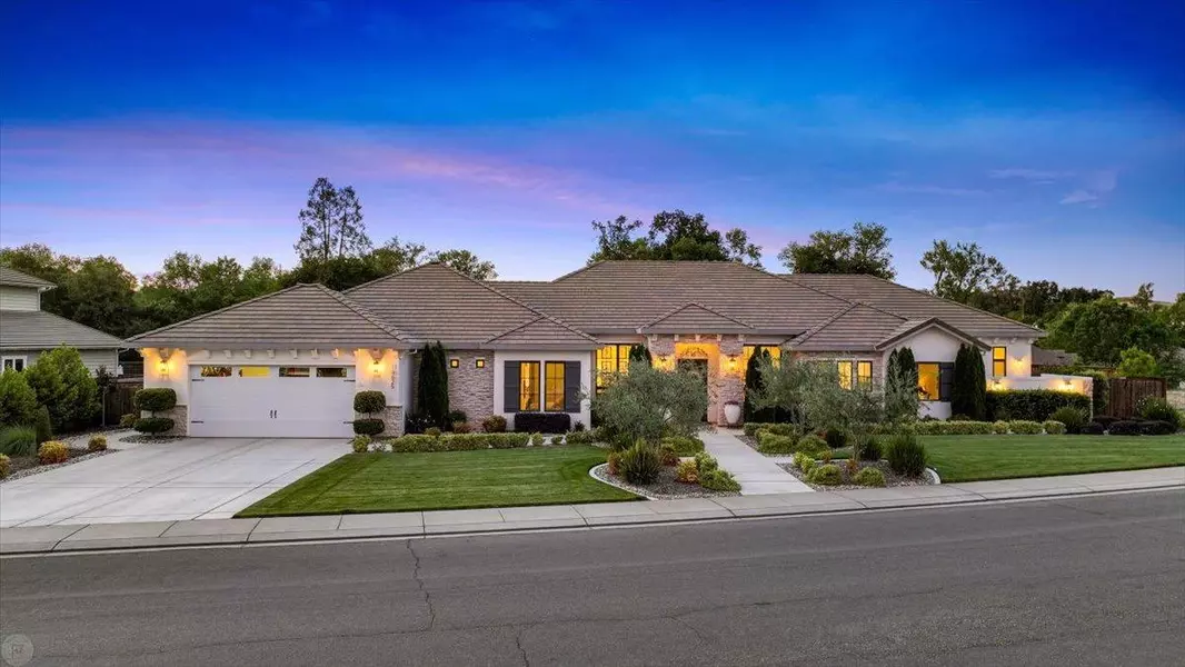 10825 Goldsborough CIR, Oakdale, CA 95361