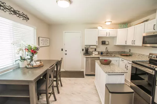 8635 Hummingbird WAY Elk Grove, CA 95624