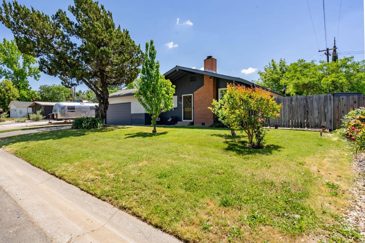 Sacramento, CA 95864,4332 Figwood WAY