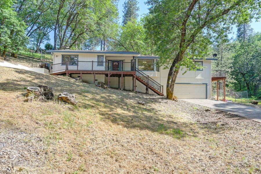 17398 Pine Shadow LN, Meadow Vista, CA 95722