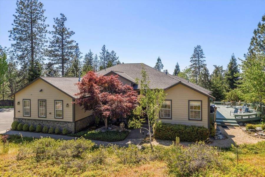 14255 La Barr Pines DR, Grass Valley, CA 95949