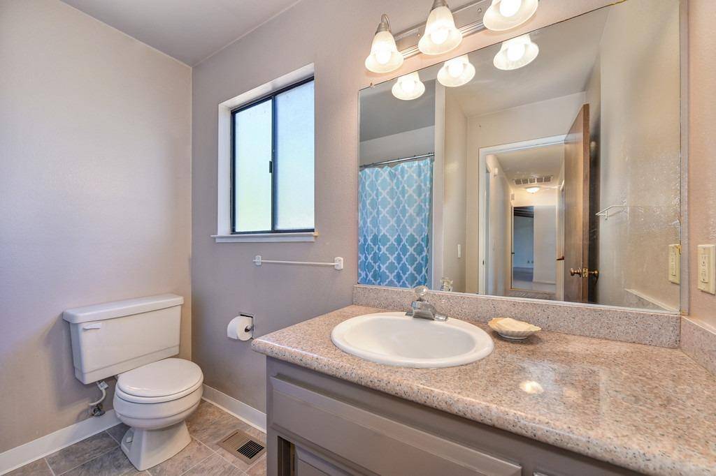 Auburn, CA 95602,12243 Torrey Pines DR