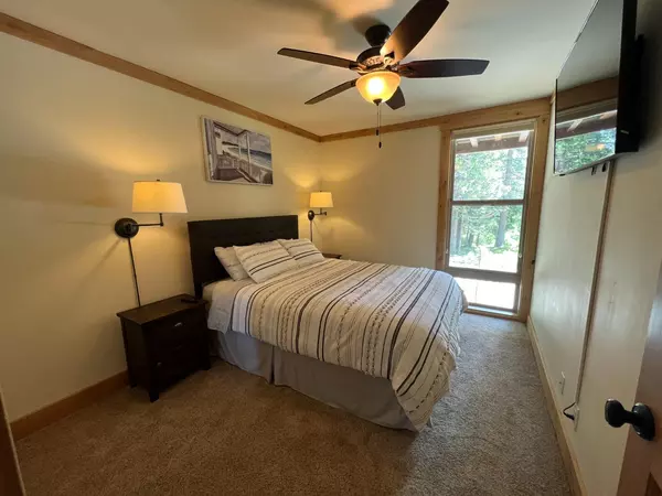 Tahoe City, CA 96145,2755 N Lake BLVD #6