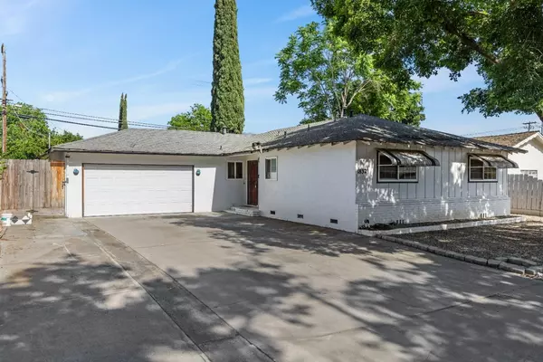 1832 Saratoga DR, Modesto, CA 95350