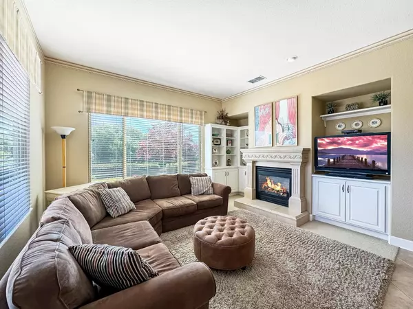 859 Mossy Ridge LN Lincoln, CA 95648