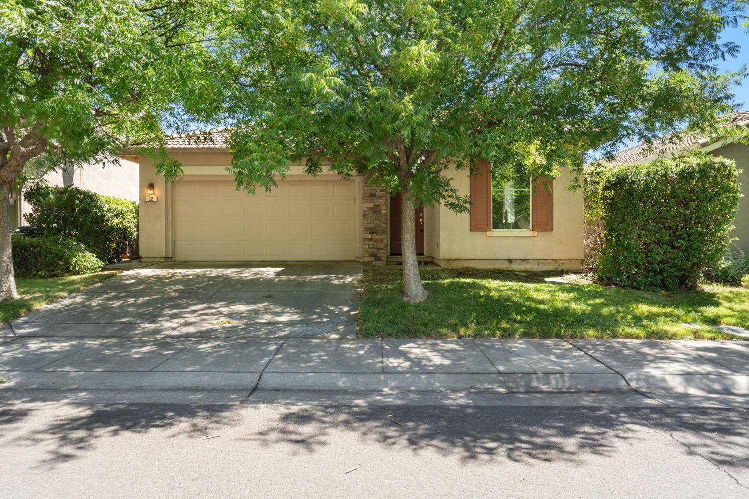 22 Naponee CT, Sacramento, CA 95835