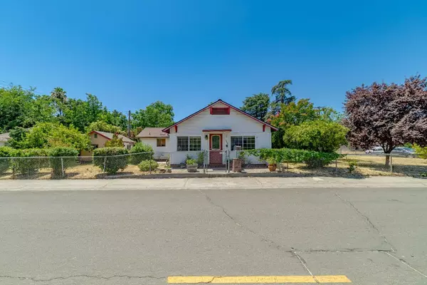 Sacramento, CA 95838,3649 Ripley ST