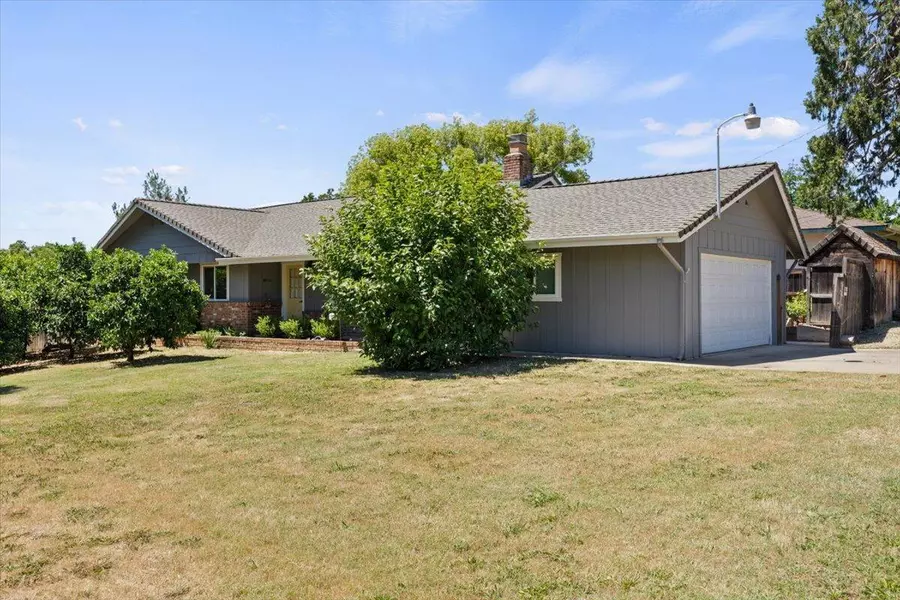 2 Casa Loma WAY, Oroville, CA 95966