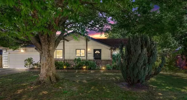 4943 Heatherdale LN, Carmichael, CA 95608