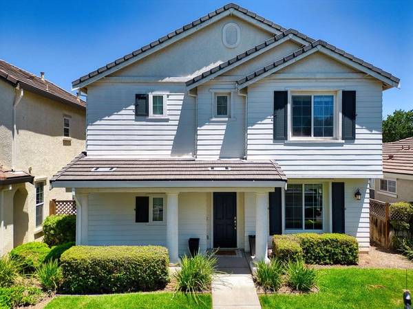 367 Carriage LN, Oakdale, CA 95361