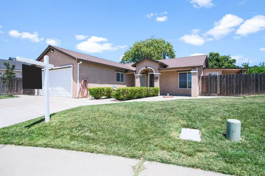 1435 Chablis CT, Livingston, CA 95334