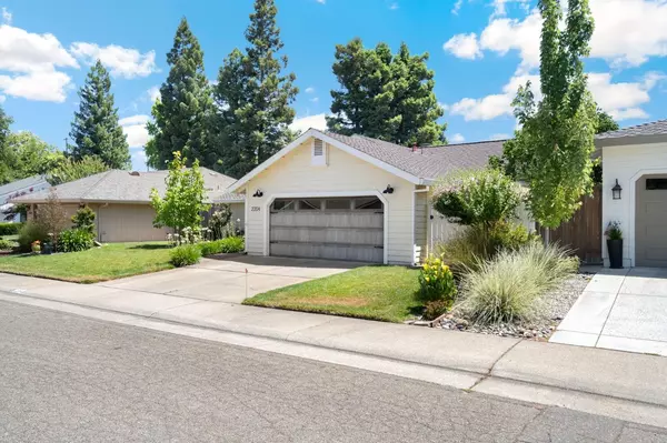 Carmichael, CA 95608,2204 Via Linda CT