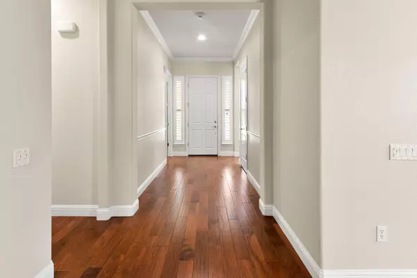 2081 Devonport LOOP Roseville, CA 95747