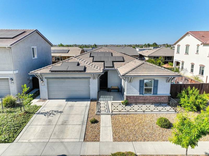 2565 Chamberlain ct, Woodland, CA 95776