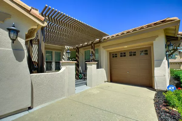 Lincoln, CA 95648,300 Flores CT