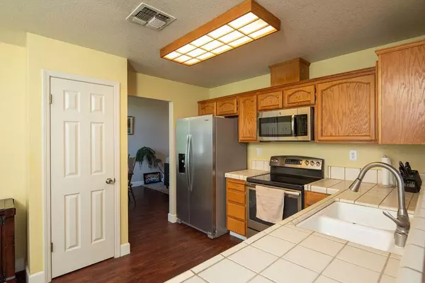 Riverbank, CA 95367,2406 Woodard WAY
