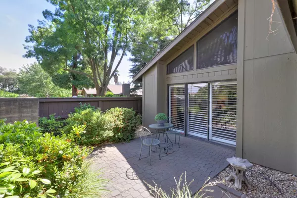 Sacramento, CA 95825,271 Munroe ST