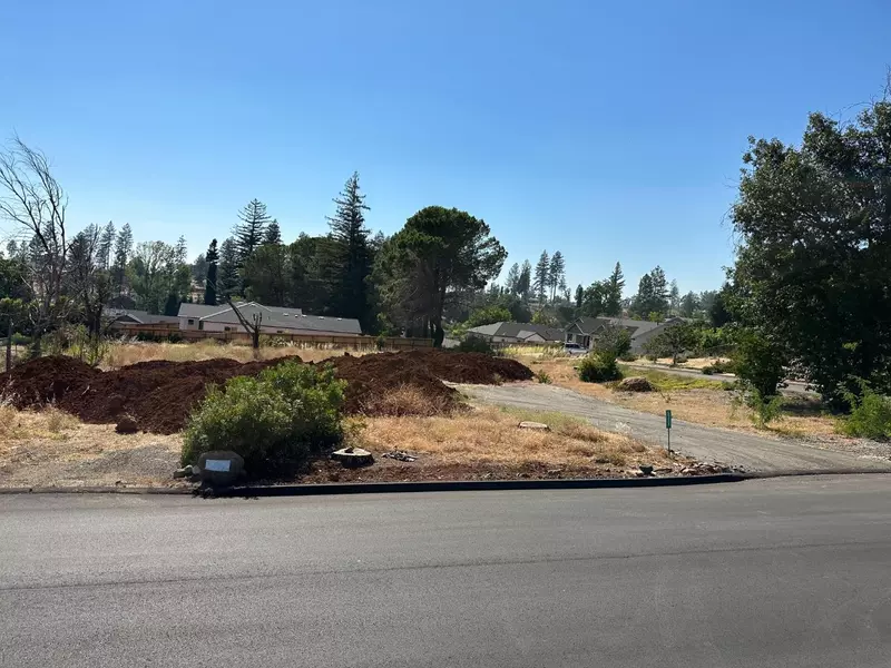 5225 Country Club DR, Paradise, CA 95969