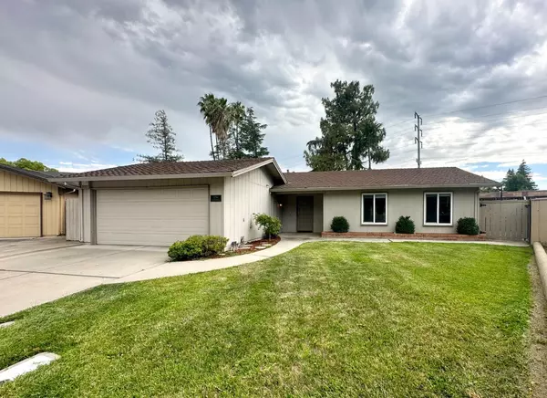 2756 Clear Creek CT, Stockton, CA 95207