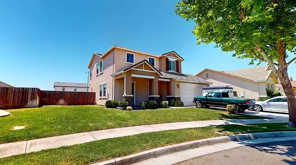 1505 Mayweed DR, Los Banos, CA 93635