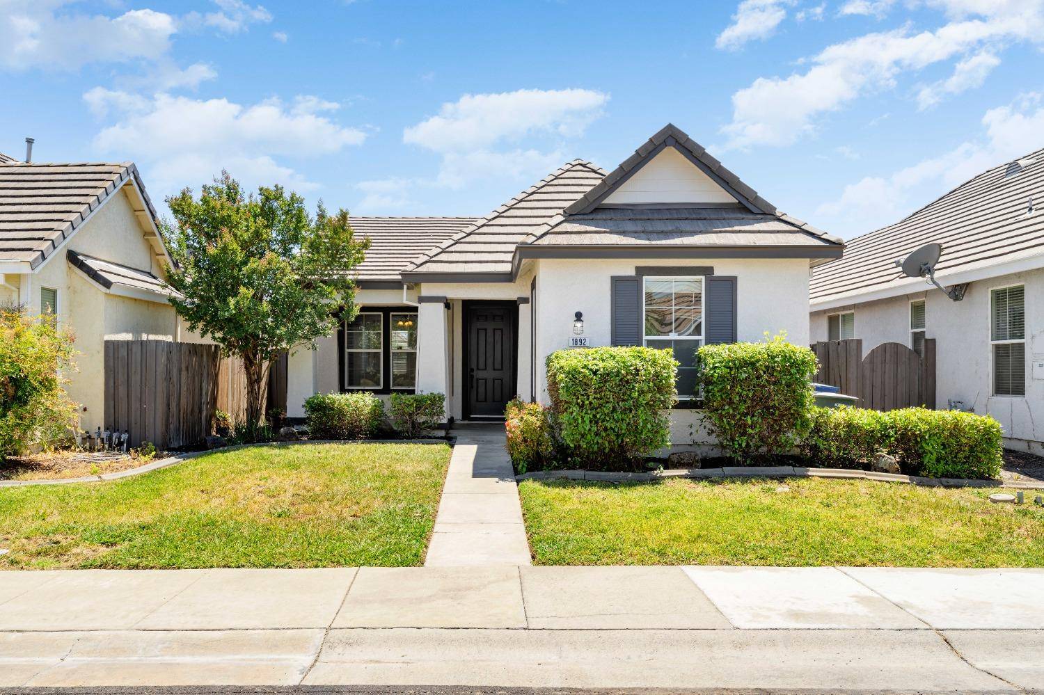1892 Acari AVE, Sacramento, CA 95835
