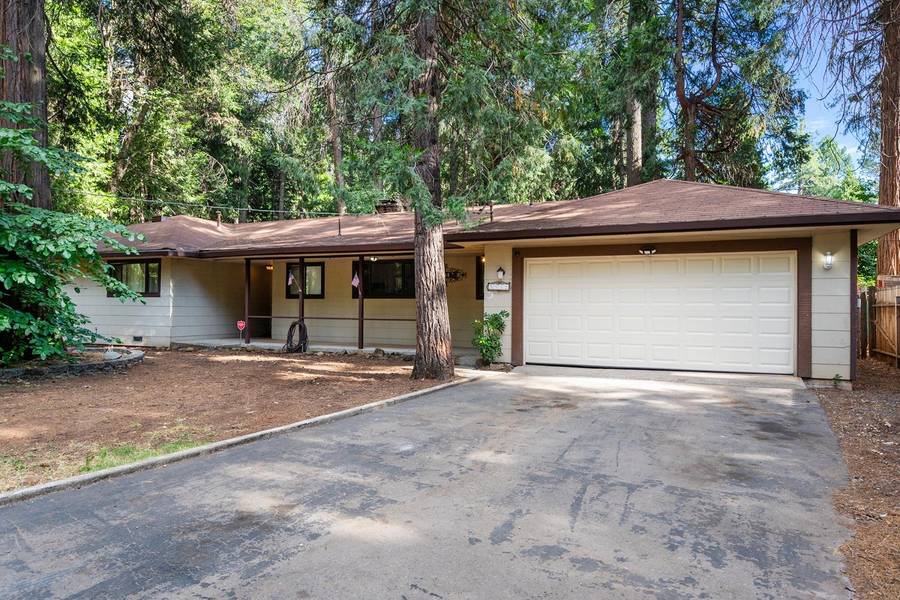 5512 Gilmore RD, Pollock Pines, CA 95726