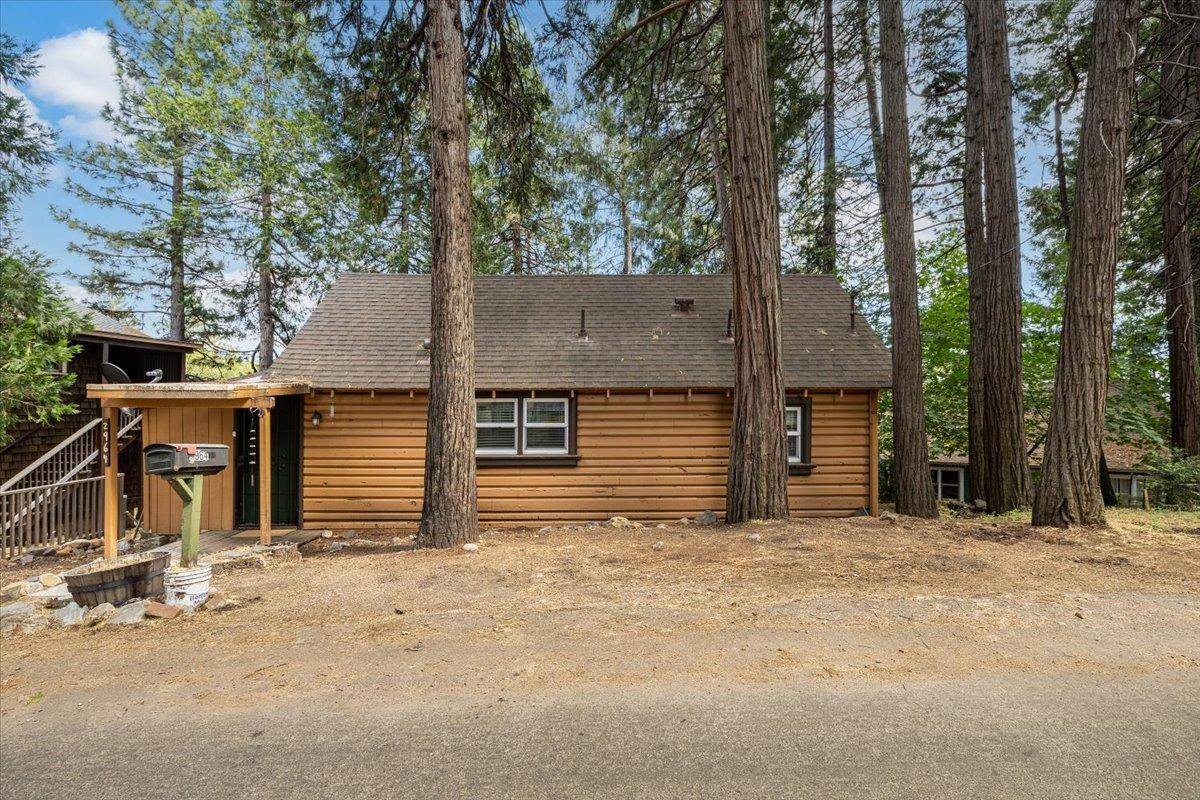 2964 School ST, Pollock Pines, CA 95726