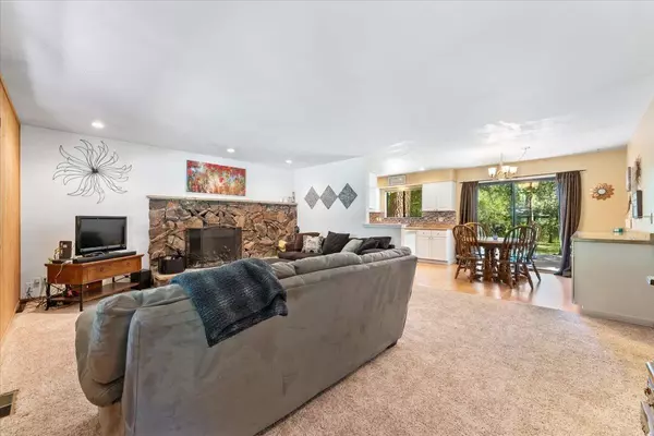 South Lake Tahoe, CA 96150,711 Anita DR