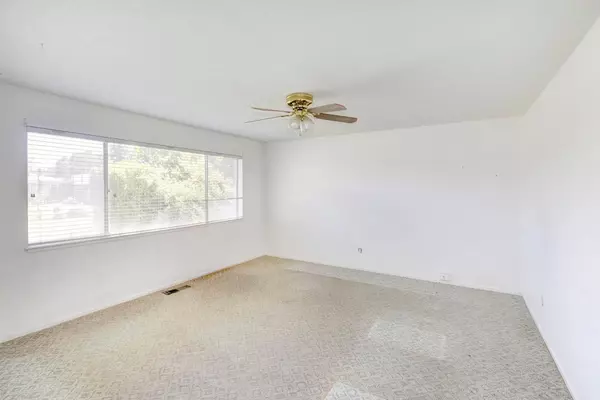 Sacramento, CA 95831,1225 58th AVE