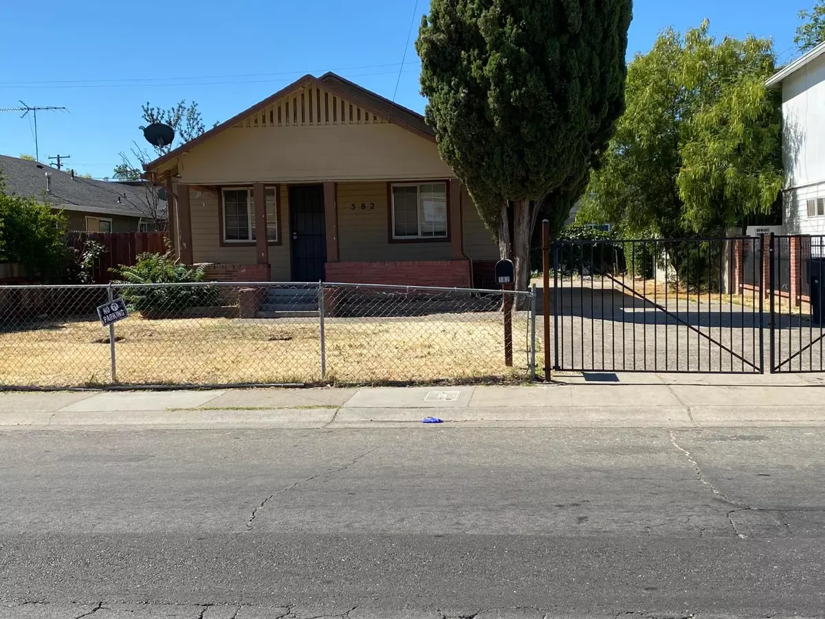 Sacramento, CA 95815,582 Eleanor AVE