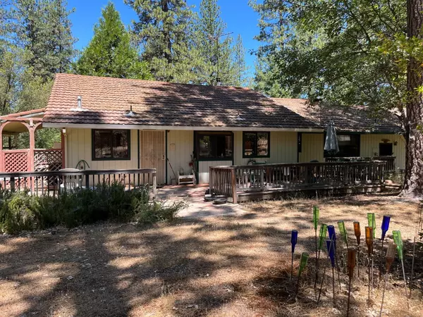 1515 Cathey LN, Mokelumne Hill, CA 95245