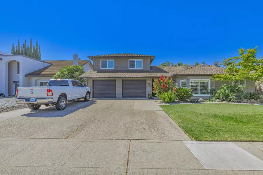 1720 Mcclellan WAY, Stockton, CA 95207