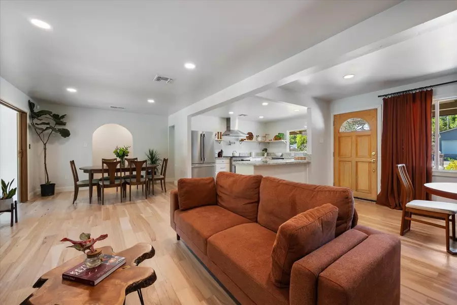 3300 Whitney AVE, Sacramento, CA 95821