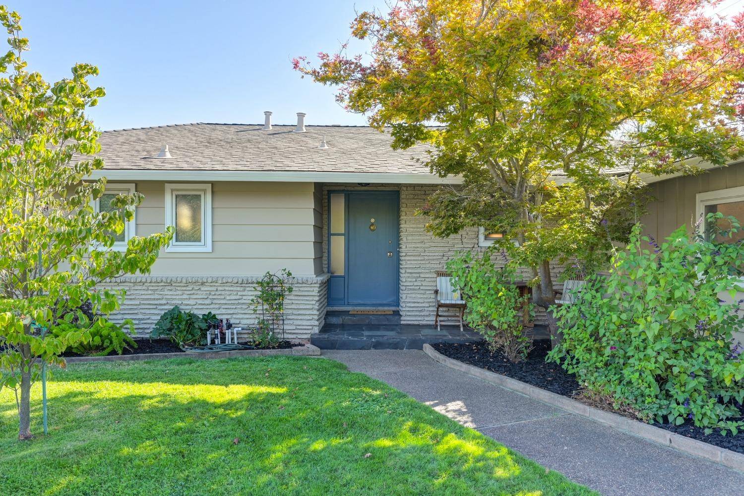 Sacramento, CA 95831,6733 Swenson WAY