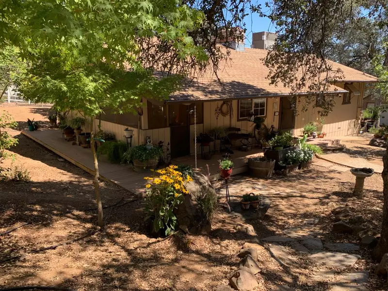 9757 Canada ST, La Grange, CA 95329