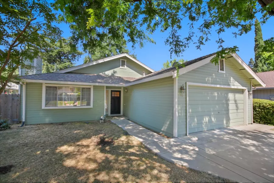 15 Claron CT, Sacramento, CA 95833