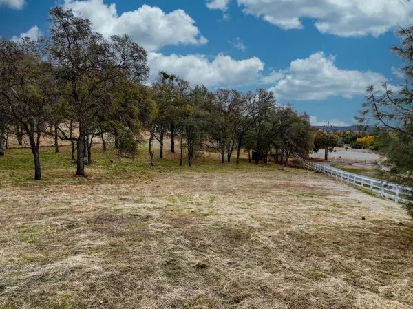 Auburn, CA 95602,5870 Lone Star Valley RD