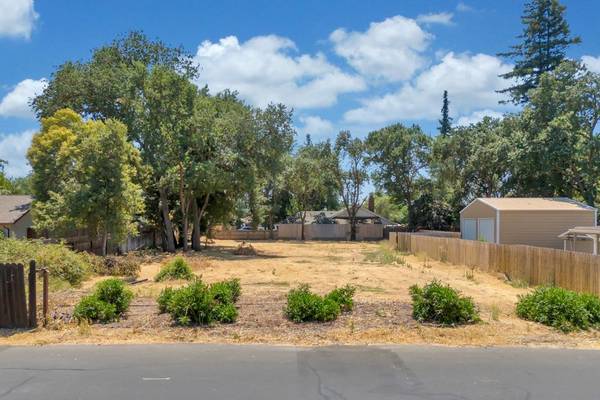 1 Park Trail DR, Elk Grove, CA 95624