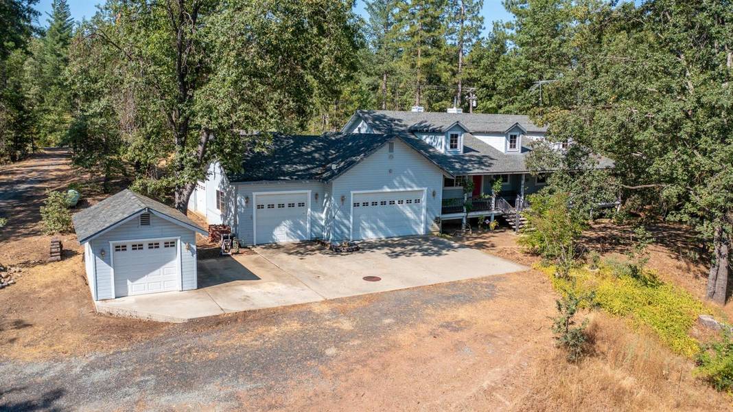 6427 Millbrow LN, Coulterville, CA 95311