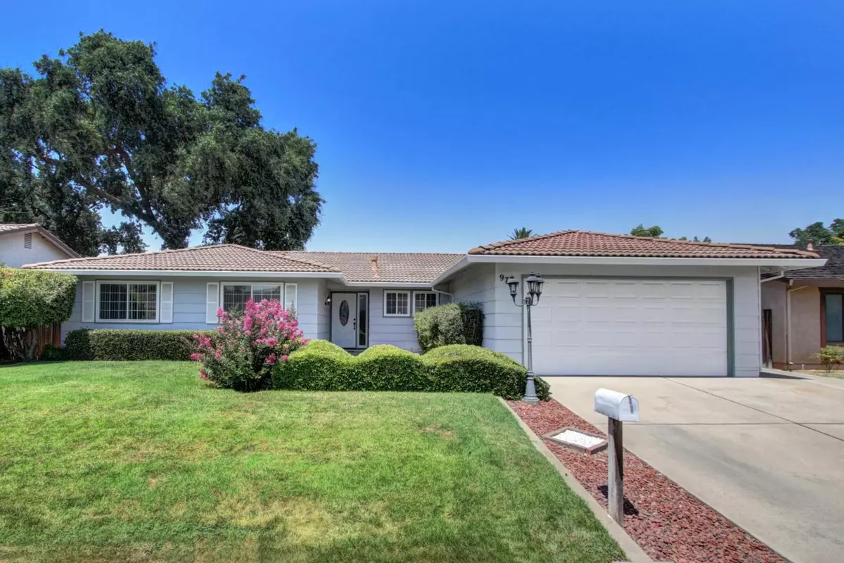 Elk Grove, CA 95624,9749 Parktree WAY