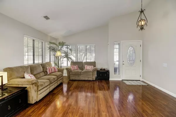 Sacramento, CA 95828,8100 Rogue CT