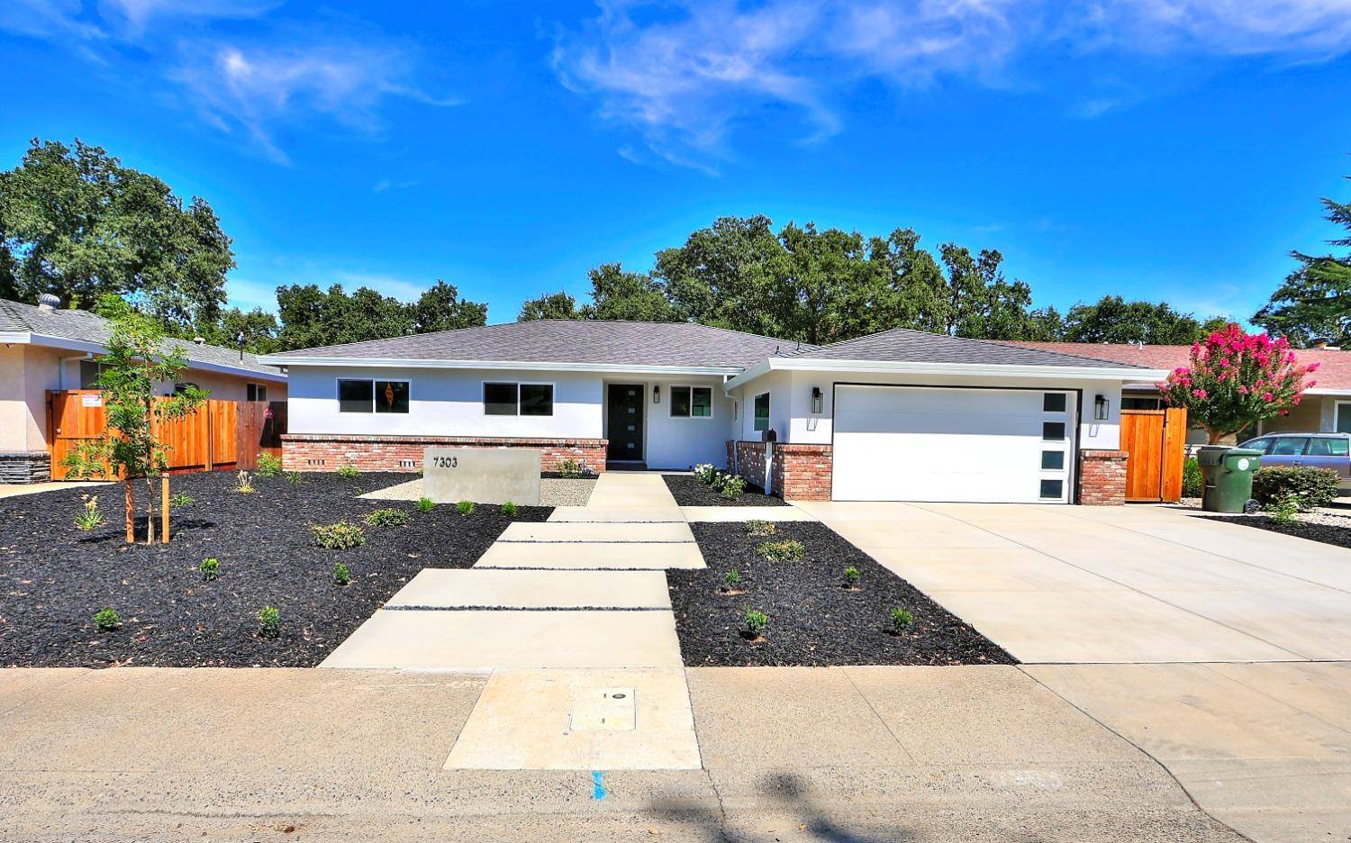 7303 Farm Dale WAY, Sacramento, CA 95831