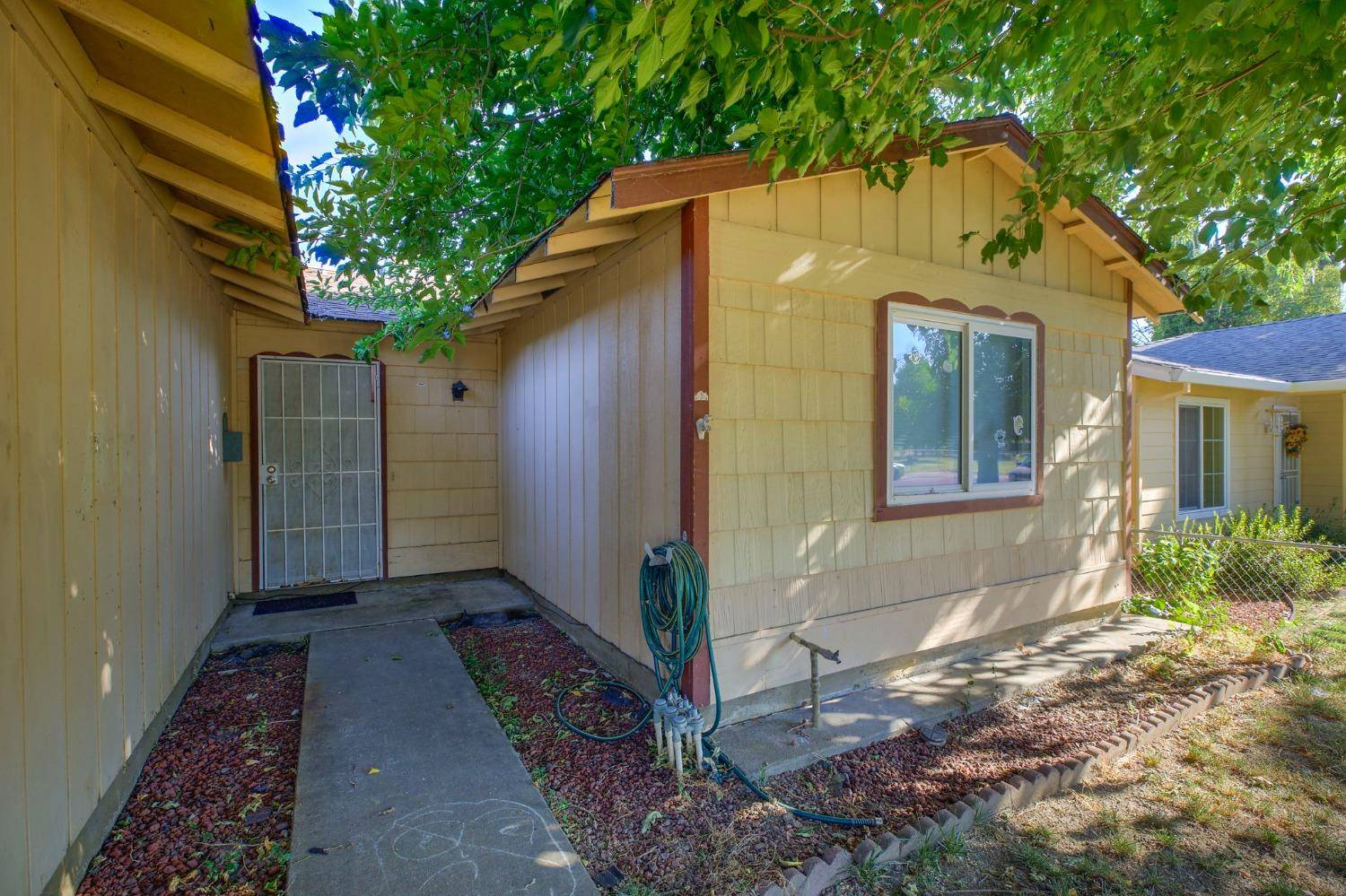 West Sacramento, CA 95605,1109 Rogers ST