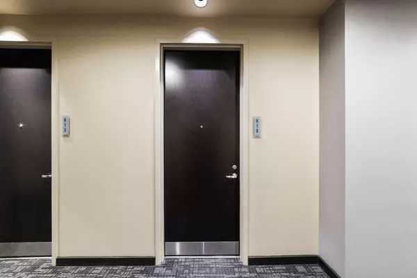 Sacramento, CA 95811,1818 L ST #610