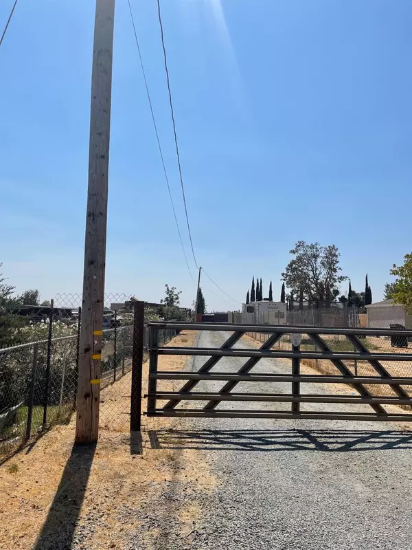 5890 E Collier RD, Acampo, CA 95220